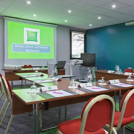 Ibis Styles Centre Hotel 3*