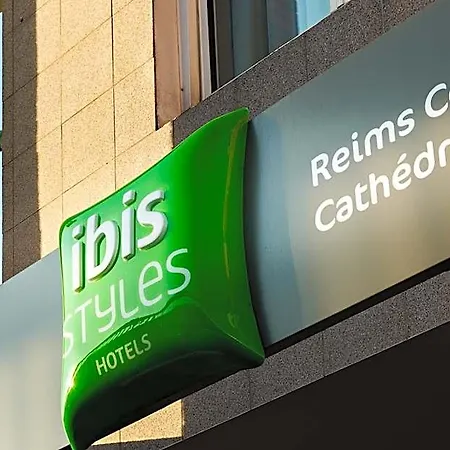 Hotel Ibis Styles Centre Cathedrale 3*