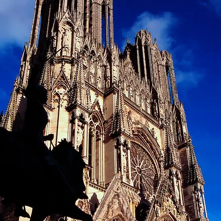 Ibis Styles Centre Cathédrale Hotel 3*