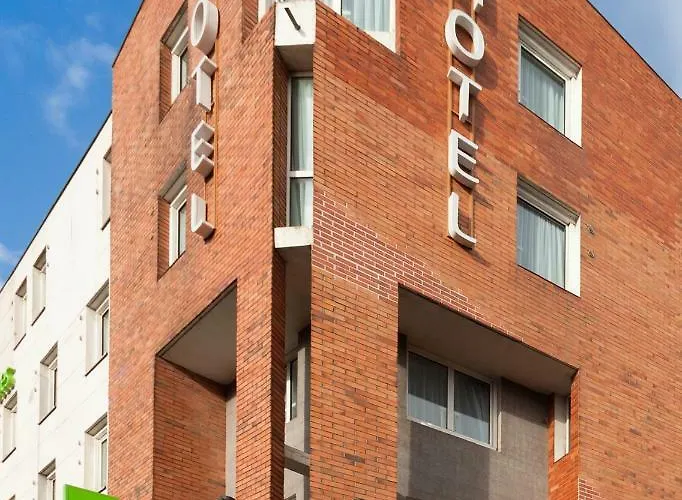 Ibis Styles Centre Cathedrale Hotel 3*